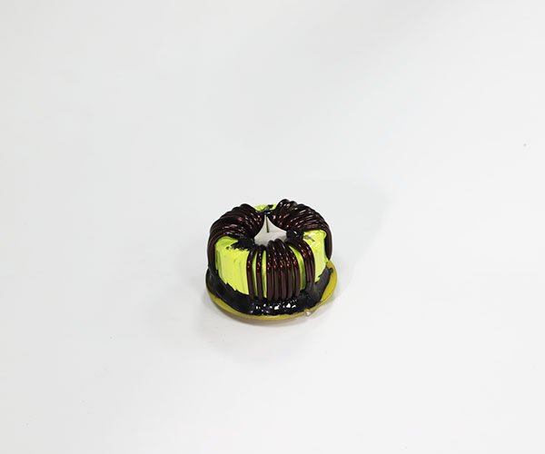 1546564077231381.jpg 卧式共模电感1.jpg